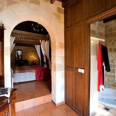 S. Nikolis Historic Boutique 4*